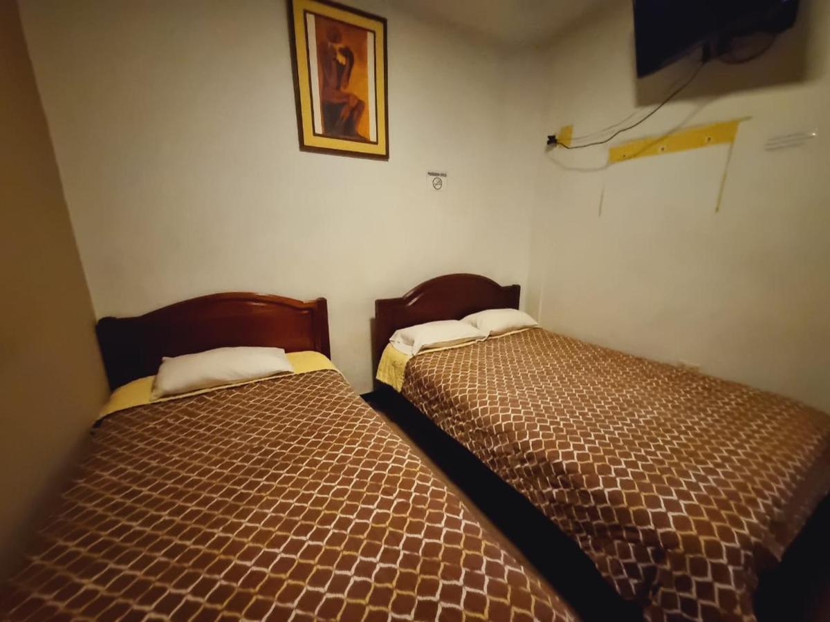 Hostal Alborada كوينكا المظهر الخارجي الصورة
