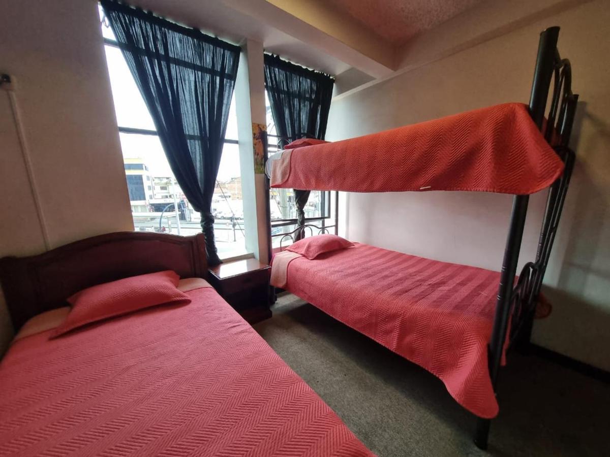 Hostal Alborada كوينكا المظهر الخارجي الصورة