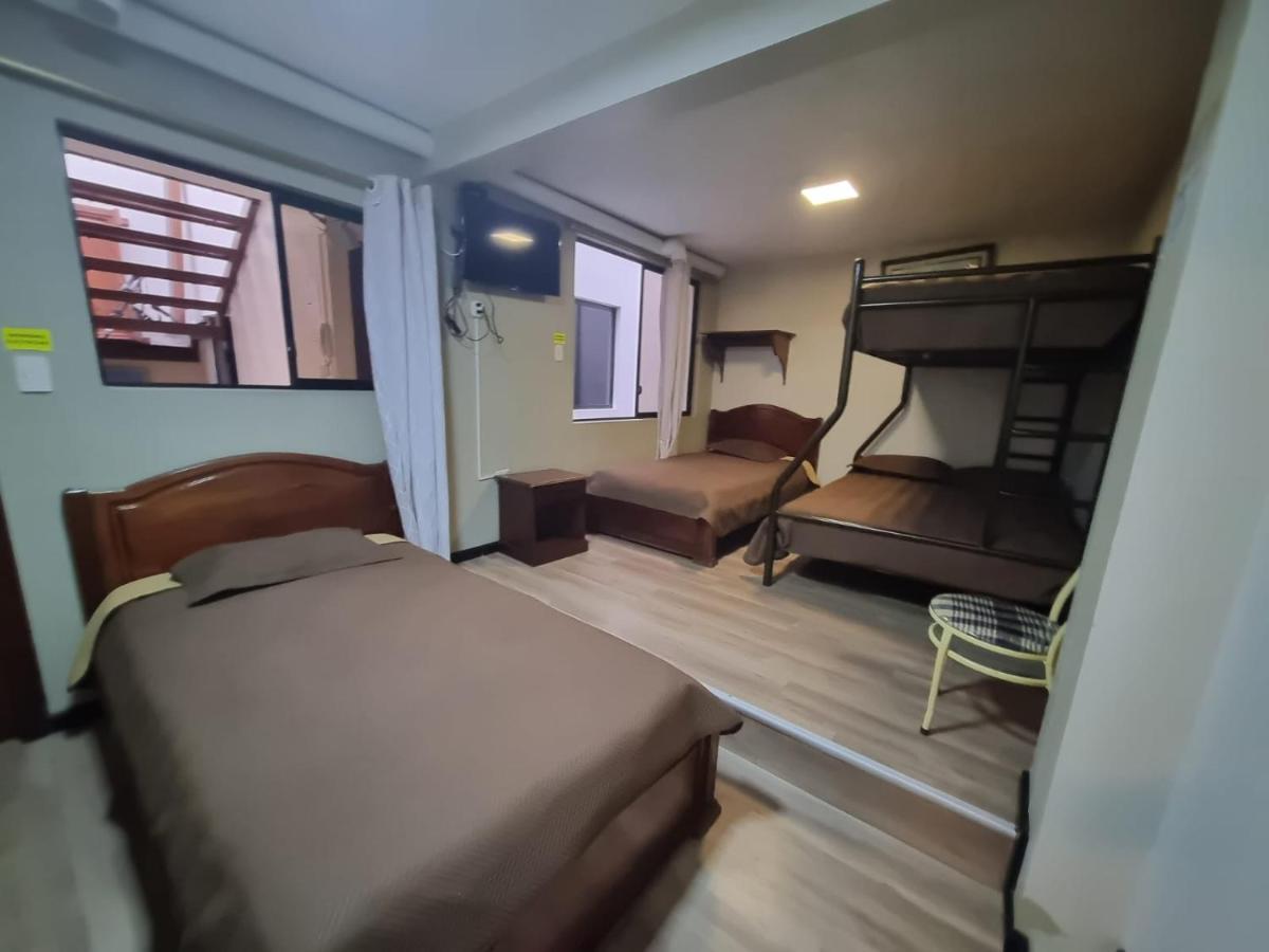 Hostal Alborada كوينكا المظهر الخارجي الصورة
